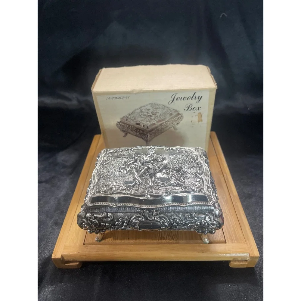Vintage Antimony Jewelry Box‎ Japan S.S. Kresge Silver Tone Ornate Red Velvet